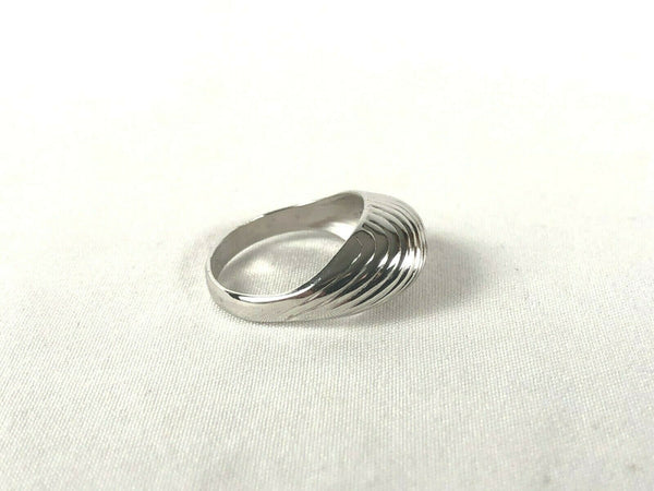 Beau Domed Ribbed Raised Sterling Silver 925 Ring Sz 5 Estate Find