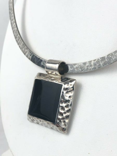 Mexican Hammered Sterling Silver Onyx Pendant Neck Collar Necklace
